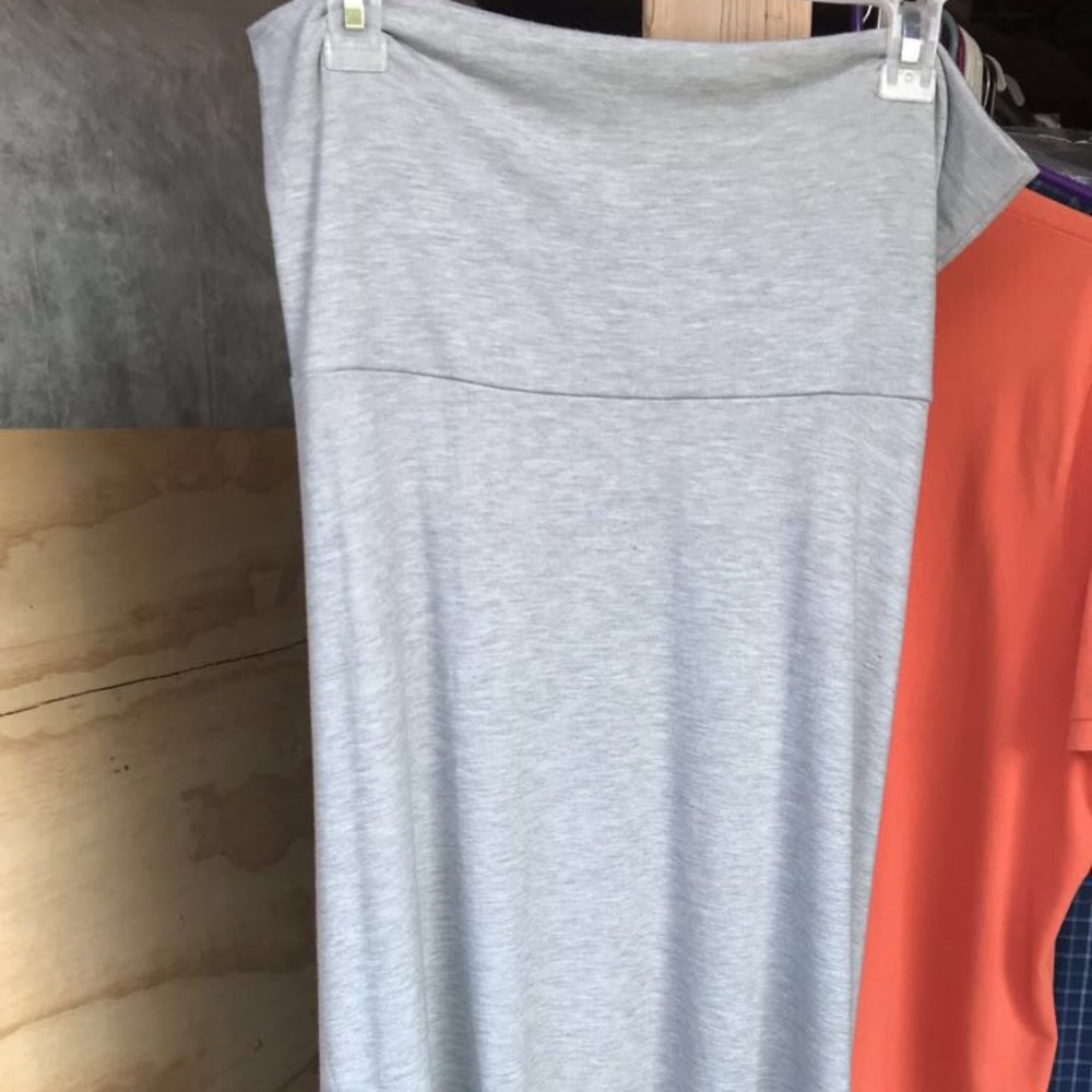 Large maxi